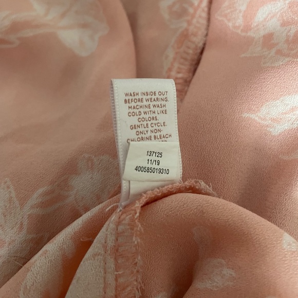 Lauren Conrad floral puff sleeve wrap smocked midi dress - Picture 5 of 6